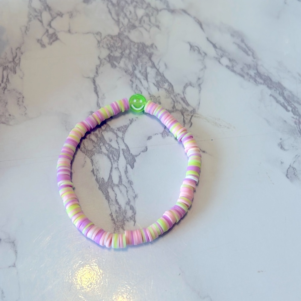 Women’s smiley face clay bead bracelet